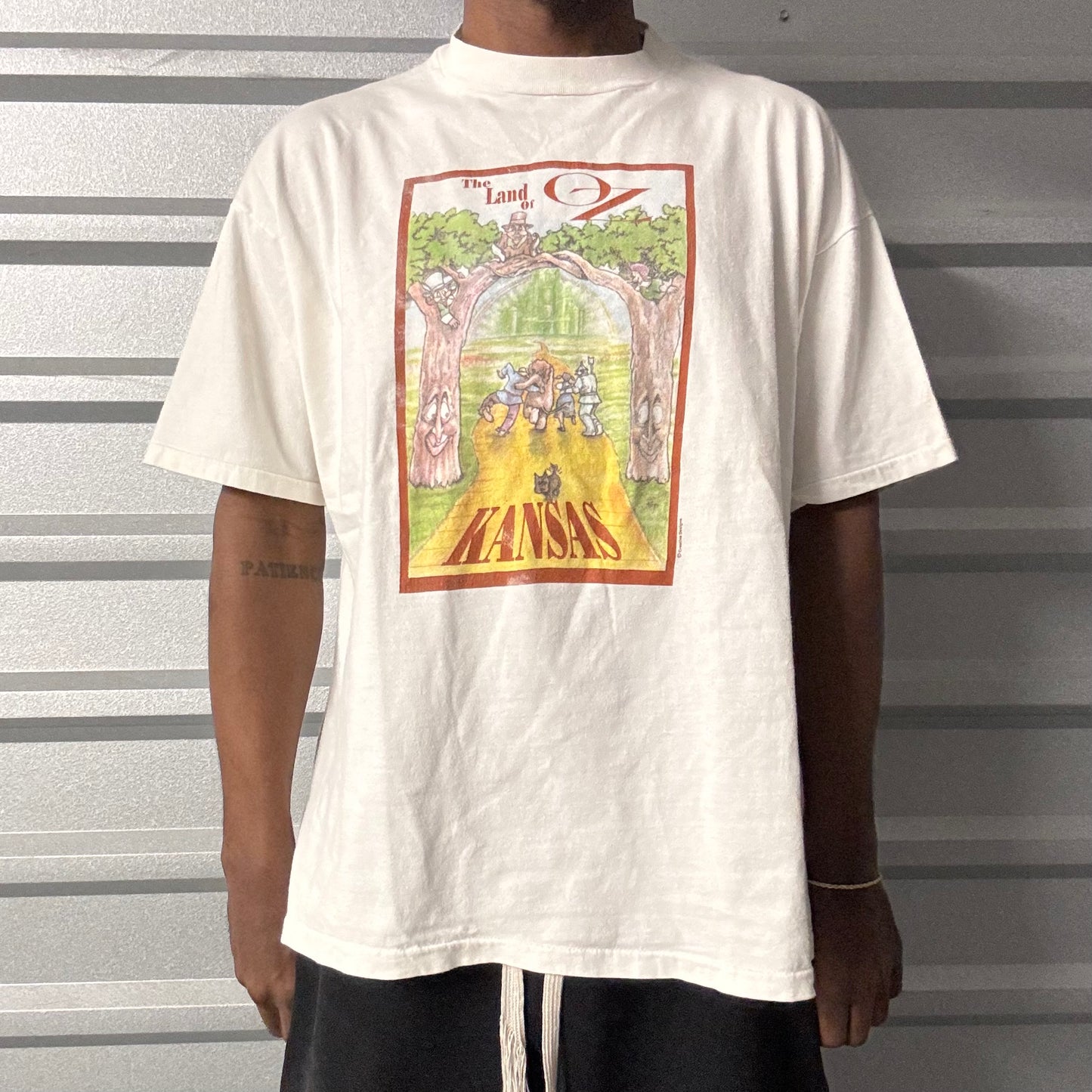 Vintage 90s The Land of Oz Kansas Tee