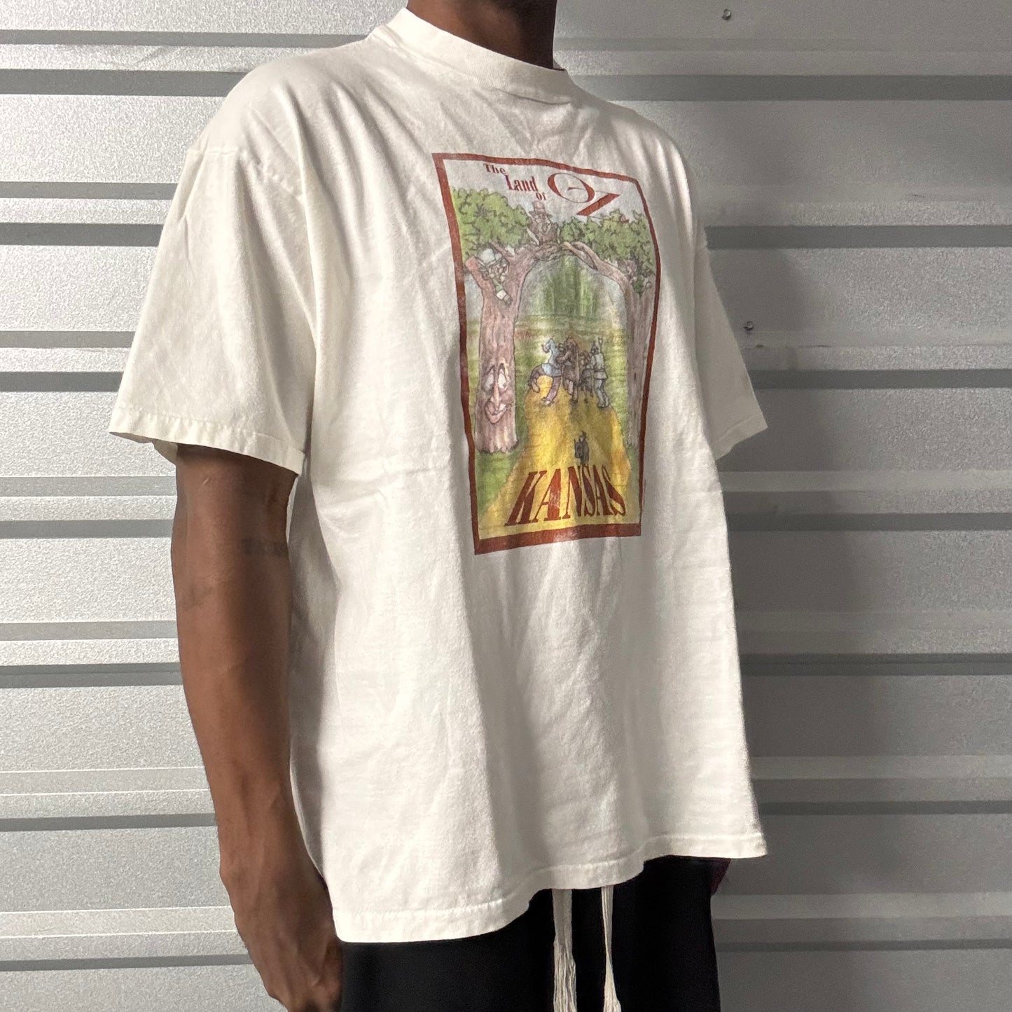 Vintage 90s The Land of Oz Kansas Tee