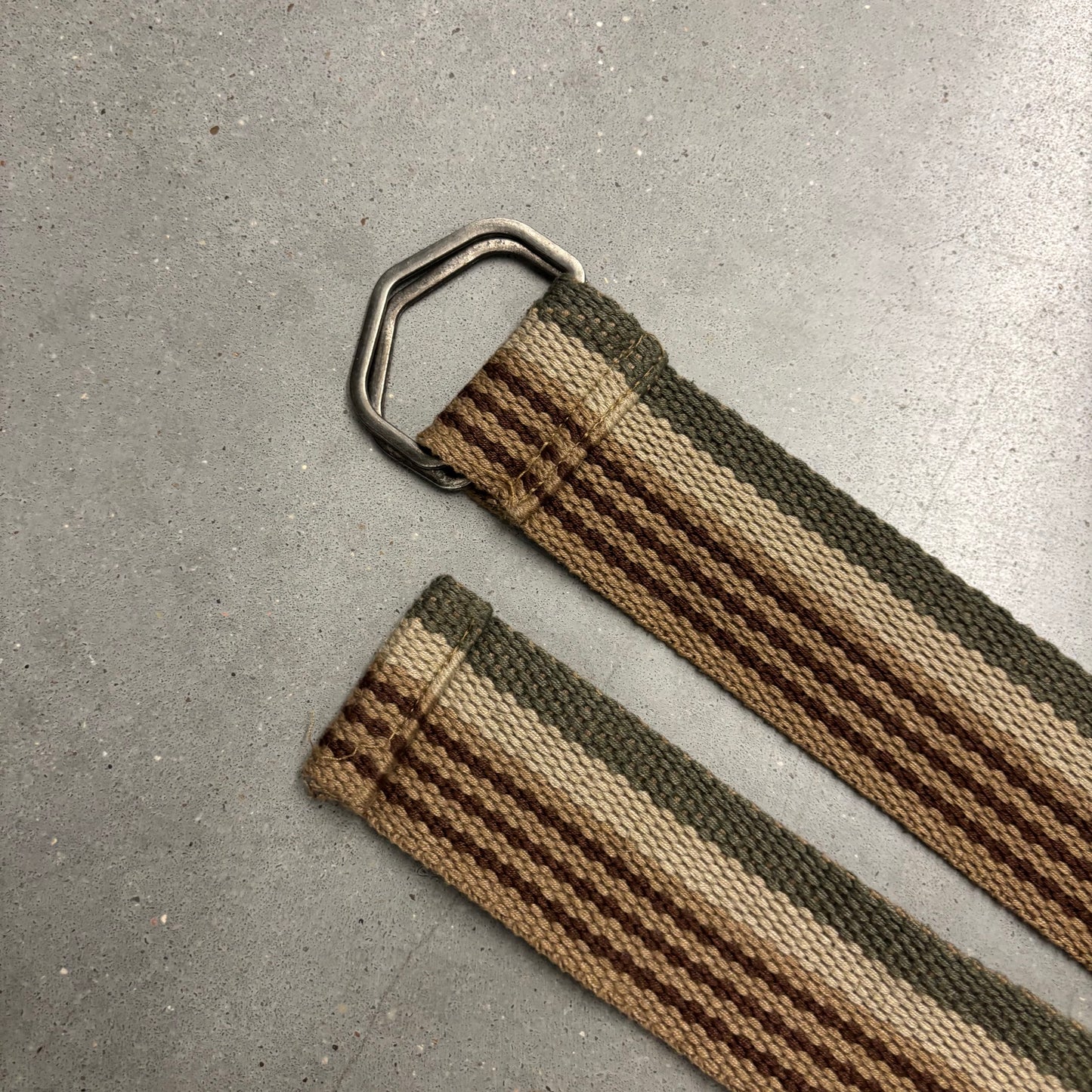 Y2K Green n Tan Loop Belt