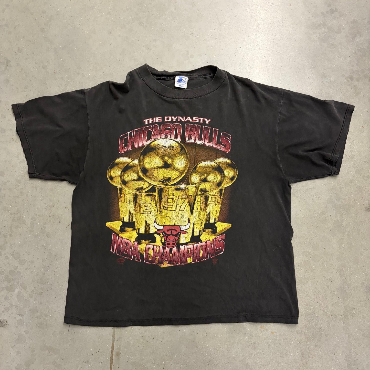 Vintage 97’ Chicago Bulls “The Dynasty” Tee