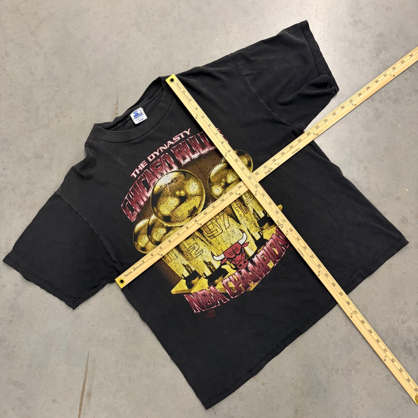 Vintage 97’ Chicago Bulls “The Dynasty” Tee