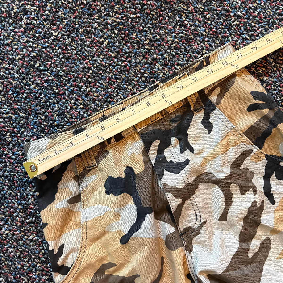 Y2K La Gate Camo Cargo Pants