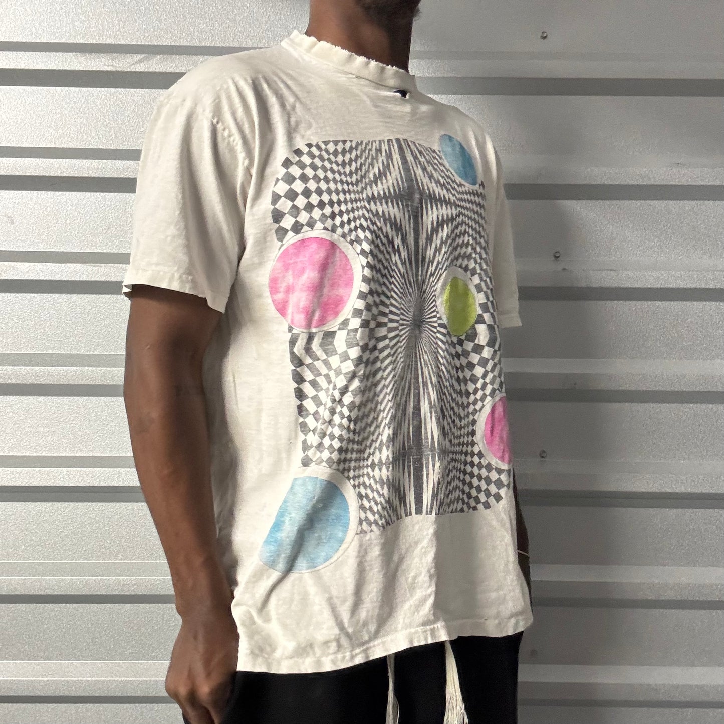 Vintage 90s Optical Illusion Tee