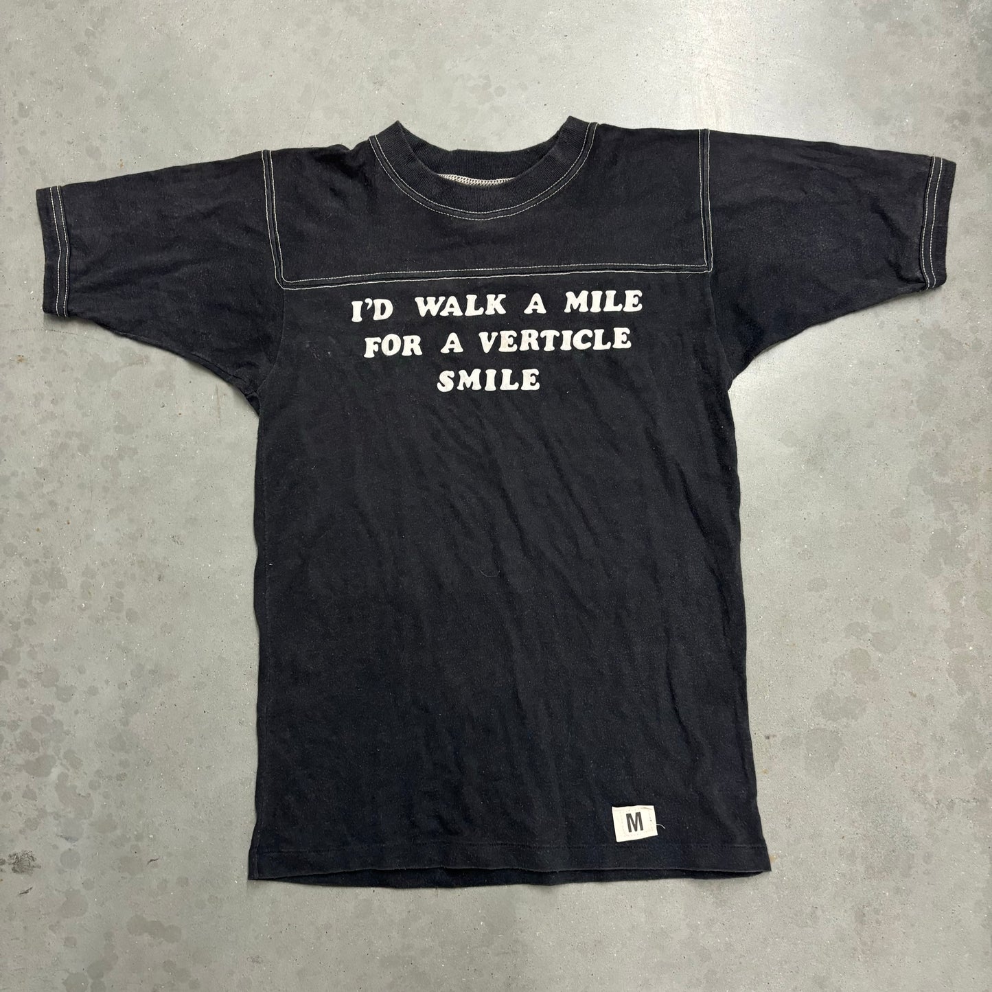 Vintage 70s “Id Run a Mile For a Vertical Smile” Tee