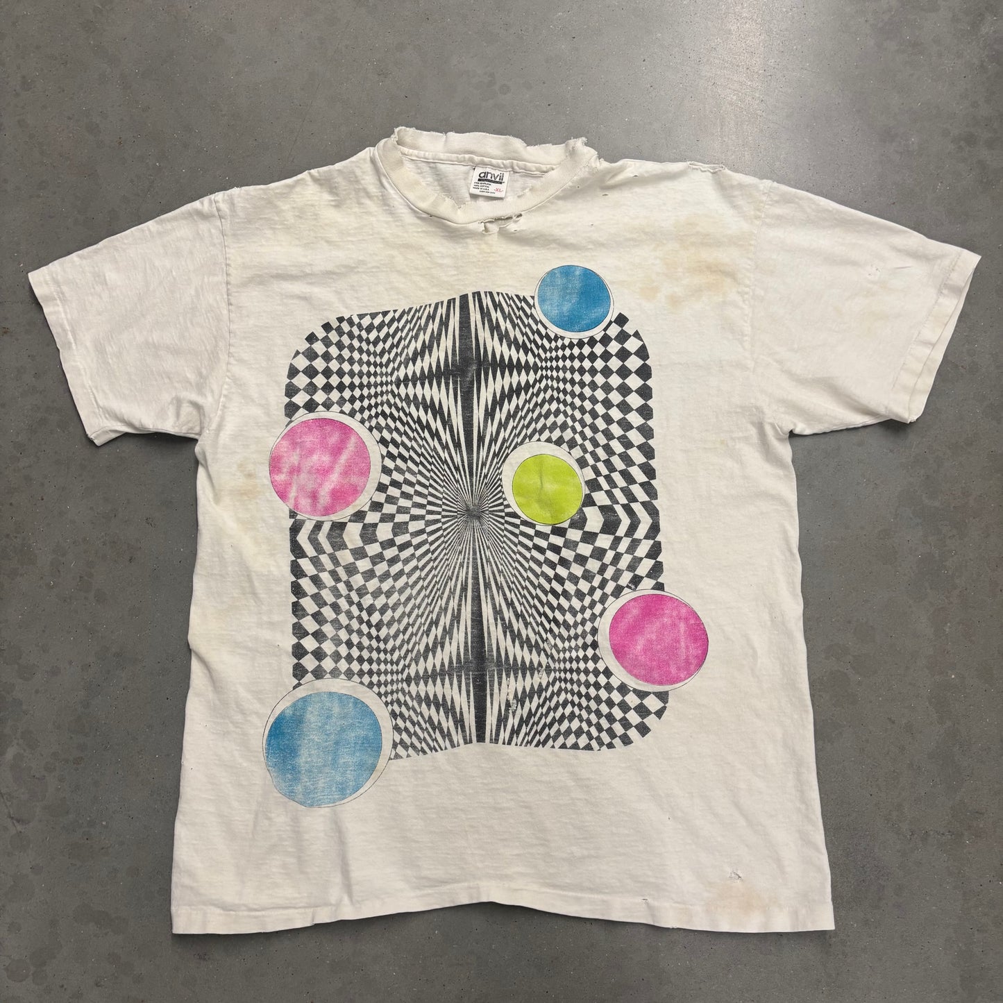 Vintage 90s Optical Illusion Tee